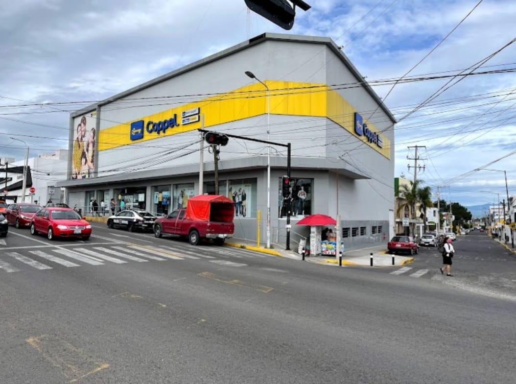 Solitario ladrón intentó robar tienda Coppel