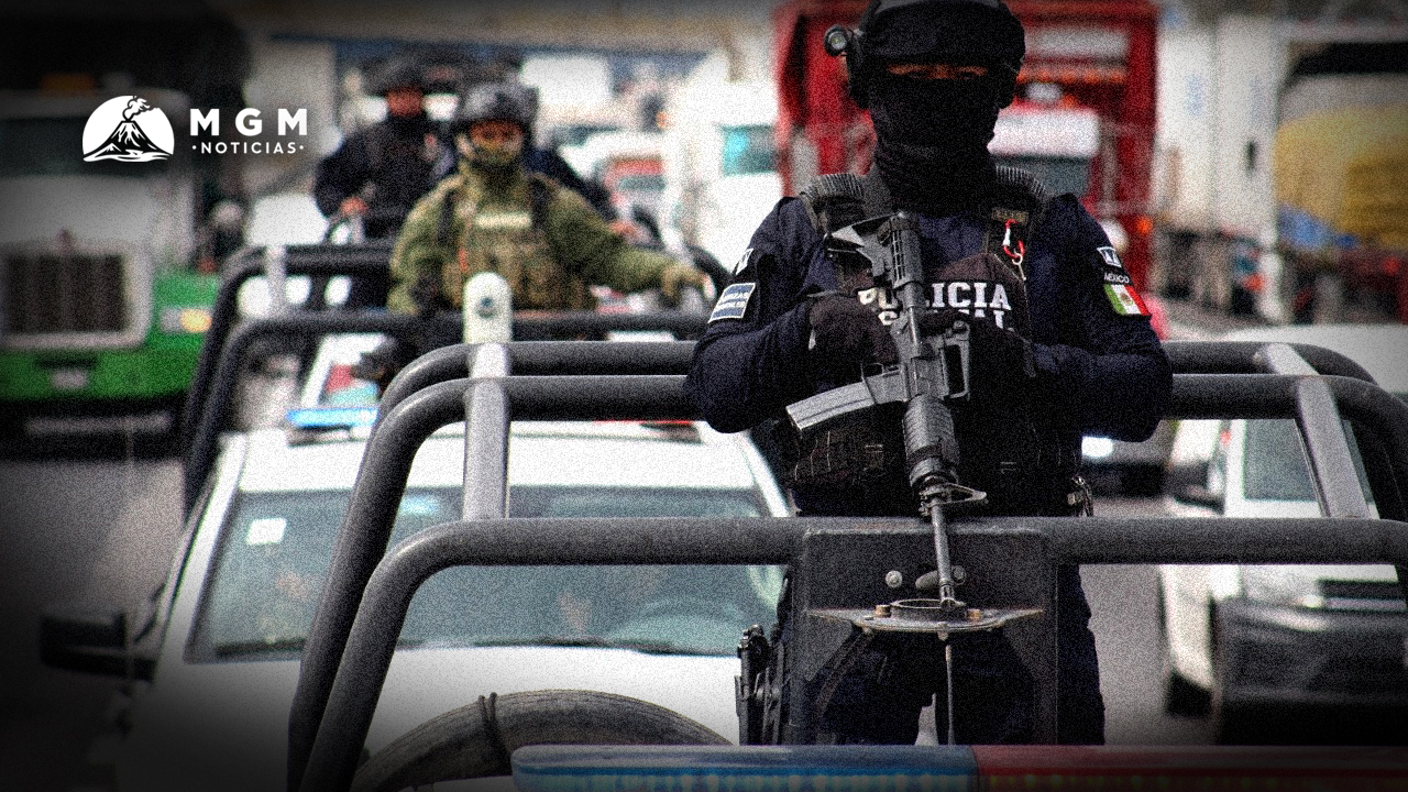 Enfrentan civiles armados a Guardia Nacional en caseta de Amozoc