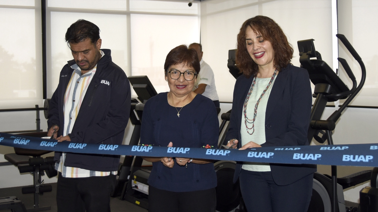 Mejora rectora BUAP la Casa del Jubilado Universitario