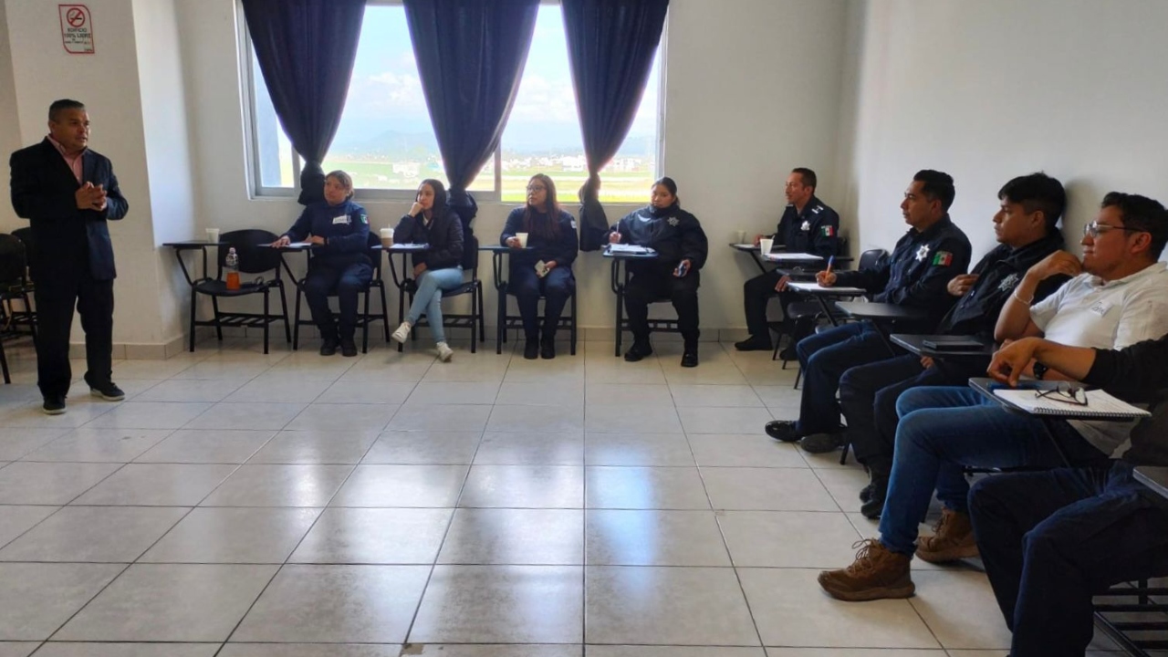 Dan capacitación a policías de San Andrés