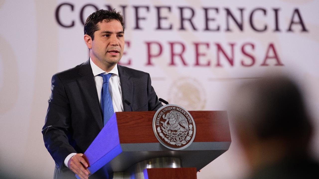 Seguirá Antonio Martínez en SAT: Sheinbaum