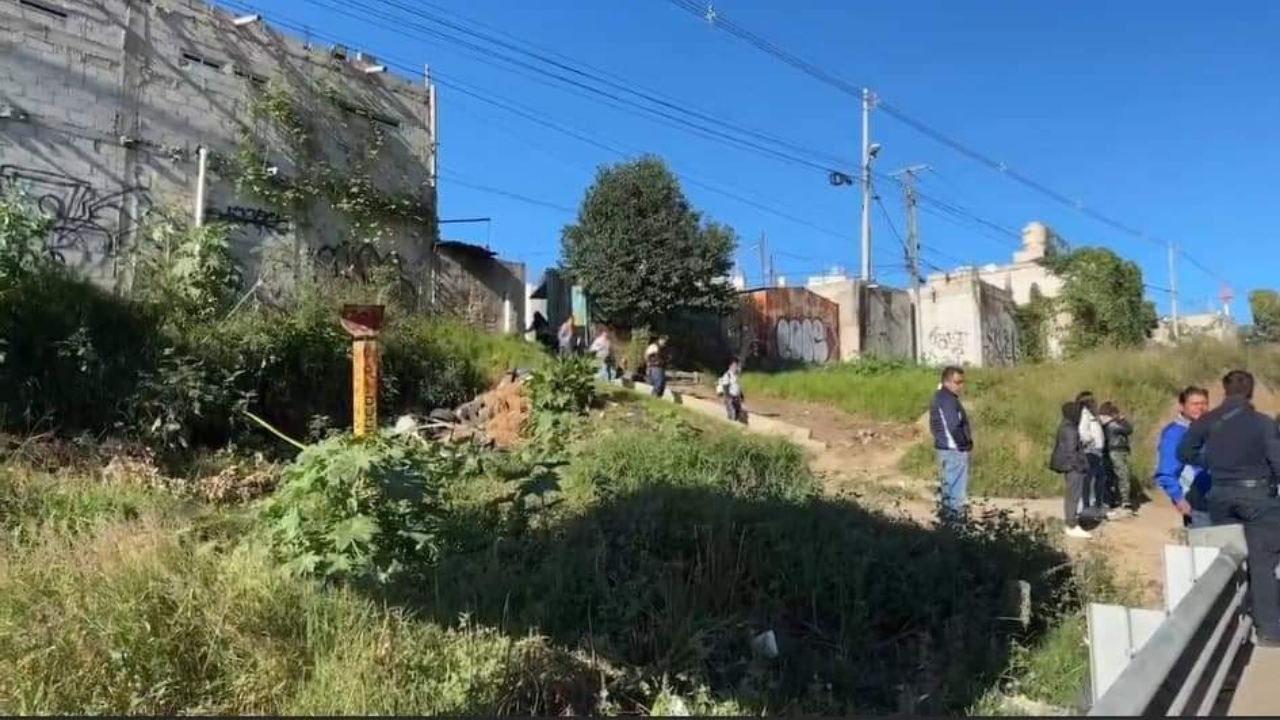 Localizan restos humanos a un costado de la México-Puebla