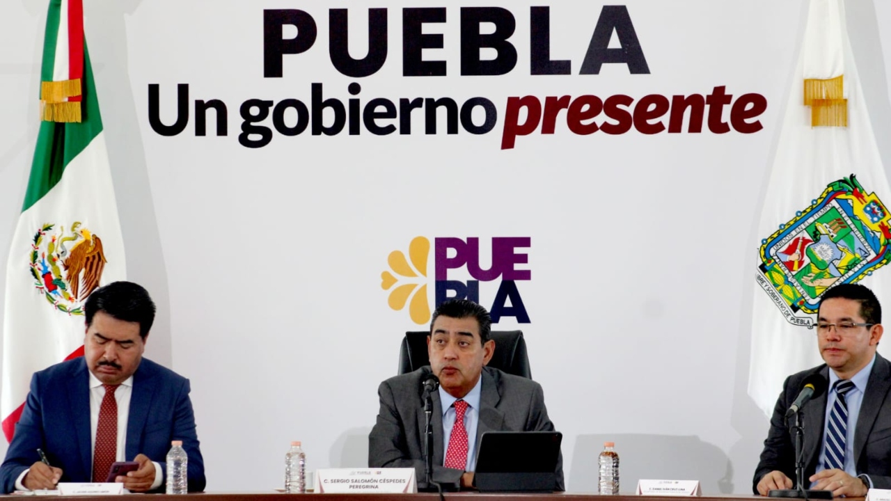 Sergio Salomón pide a nuevos ayuntamientos administrar dinero adecuadamente