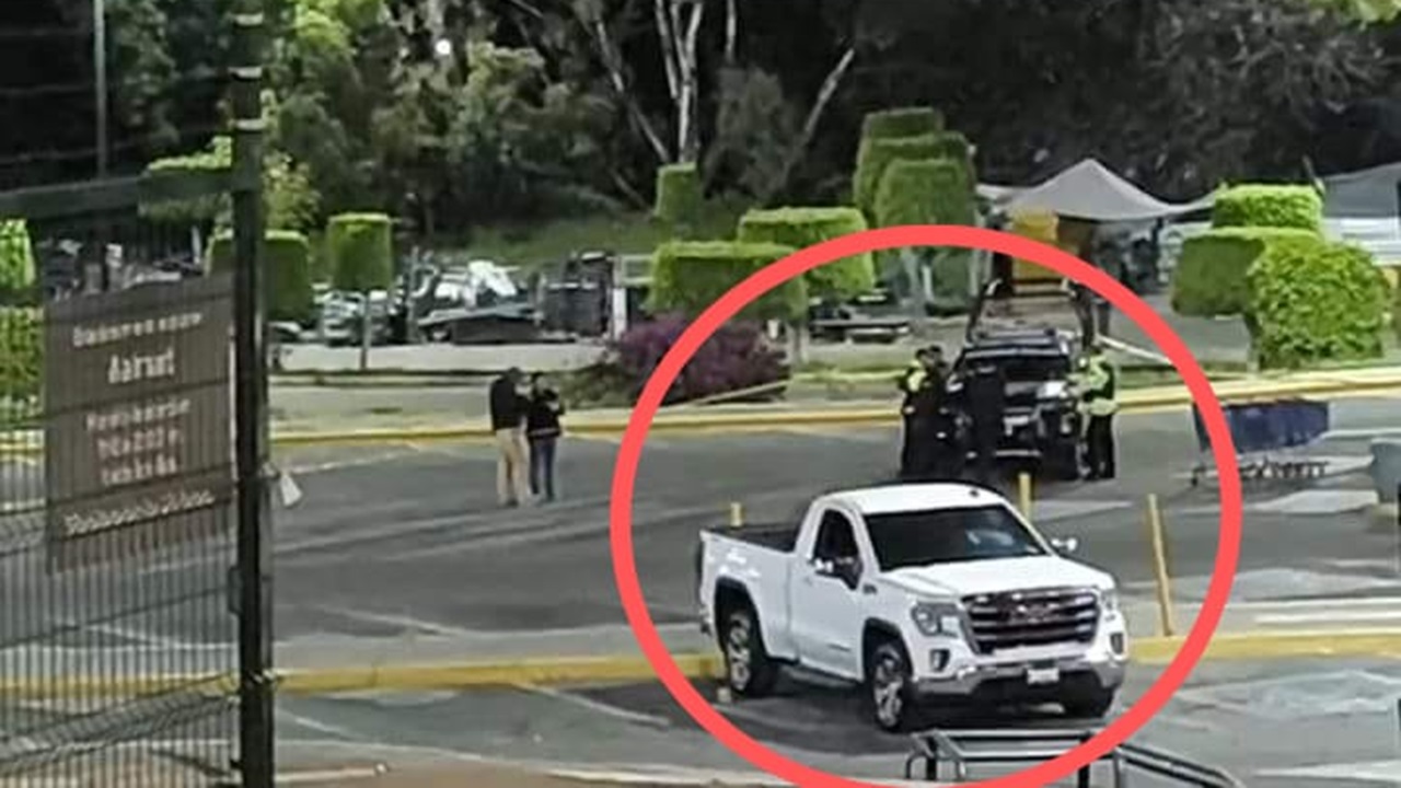 Asesinan a hombre dentro de camioneta en Walmart Las Animas