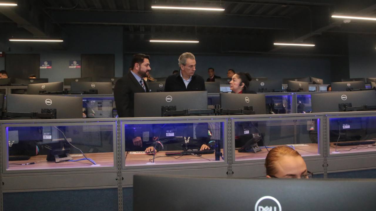 Verifica Chedraui sistema de seguridad de Puebla capital