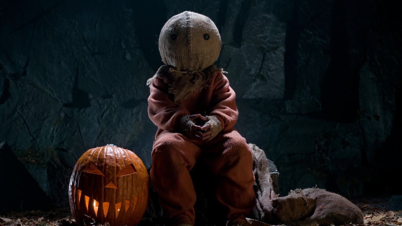 Adornos de Halloween \"del narco\" normalizan violencia