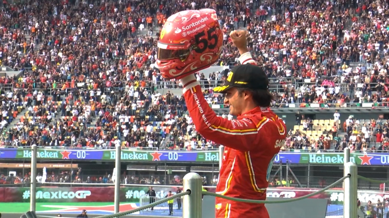 Gana Sainz un loco GP México; Red Bull se cae