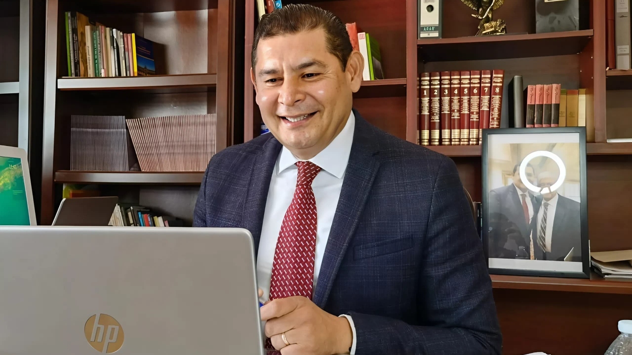 Proyecta Armenta digitalización de servicios de Salud