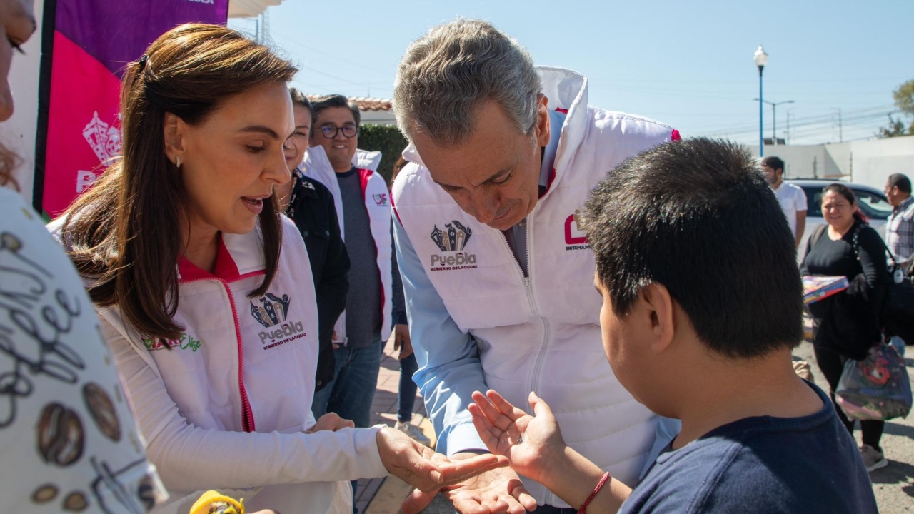 SMDIF cumple sueño de familias con visita a Mundo Imagyna