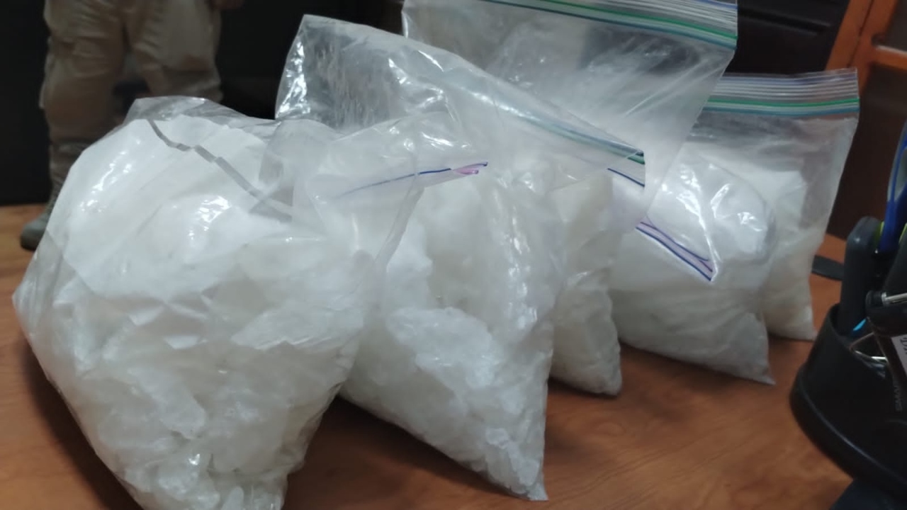 Choque de auto provocó decomiso de droga