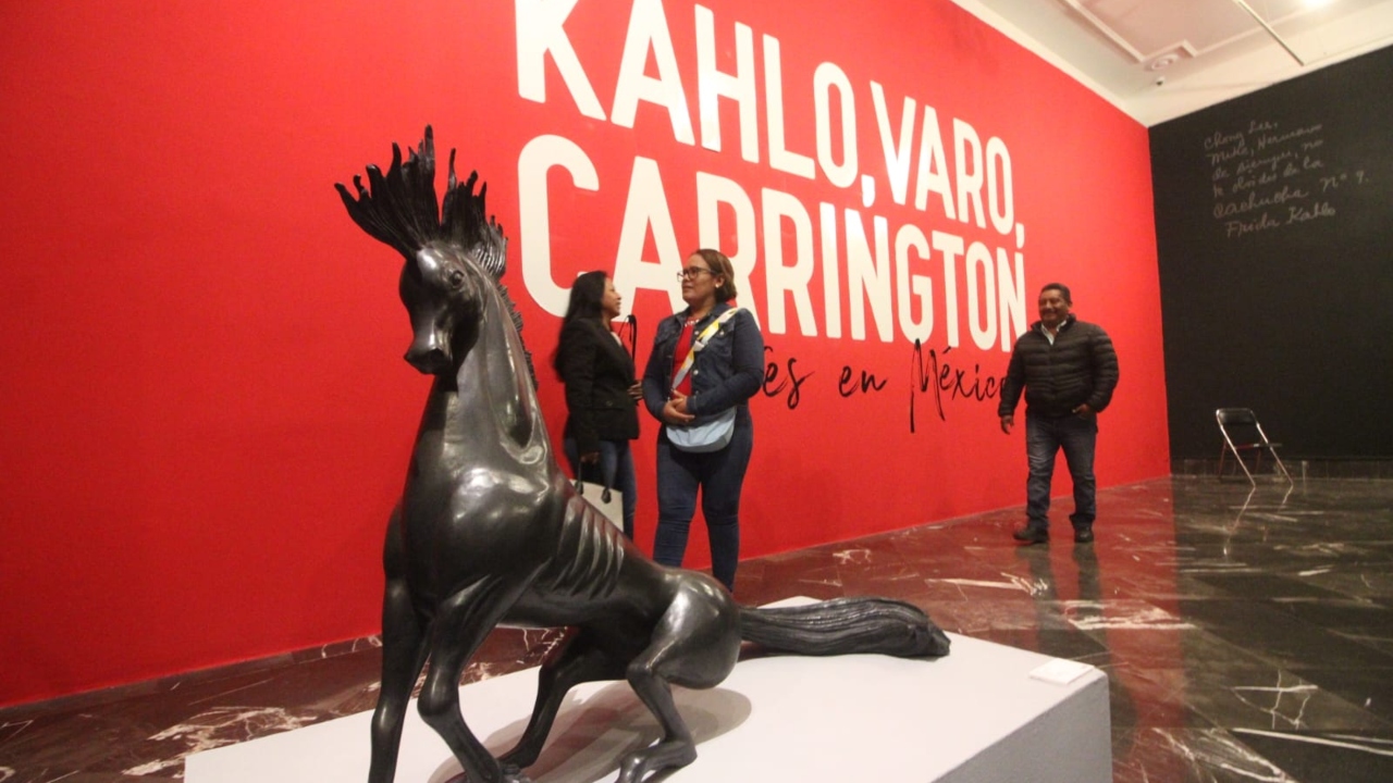 Inauguran alcalde la expo “Kahlo, Varo, Carrington”
