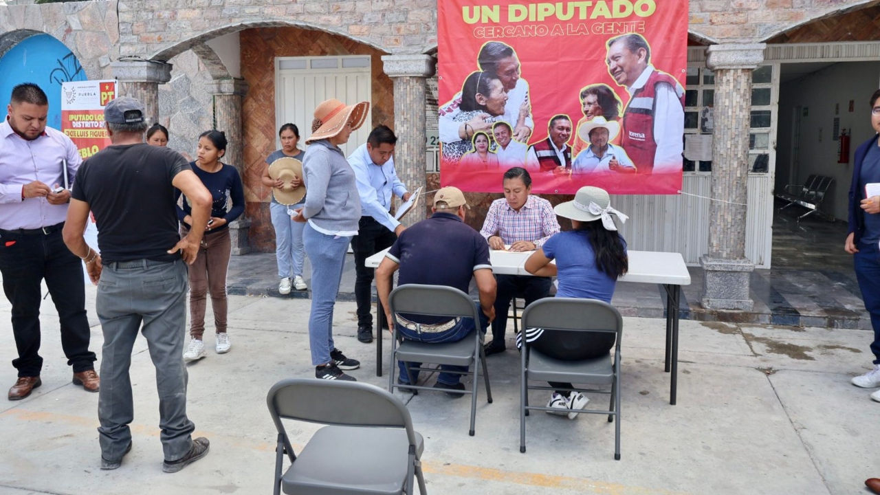 Atiende Figueroa a vecinos de Santo Tomás Chautla
