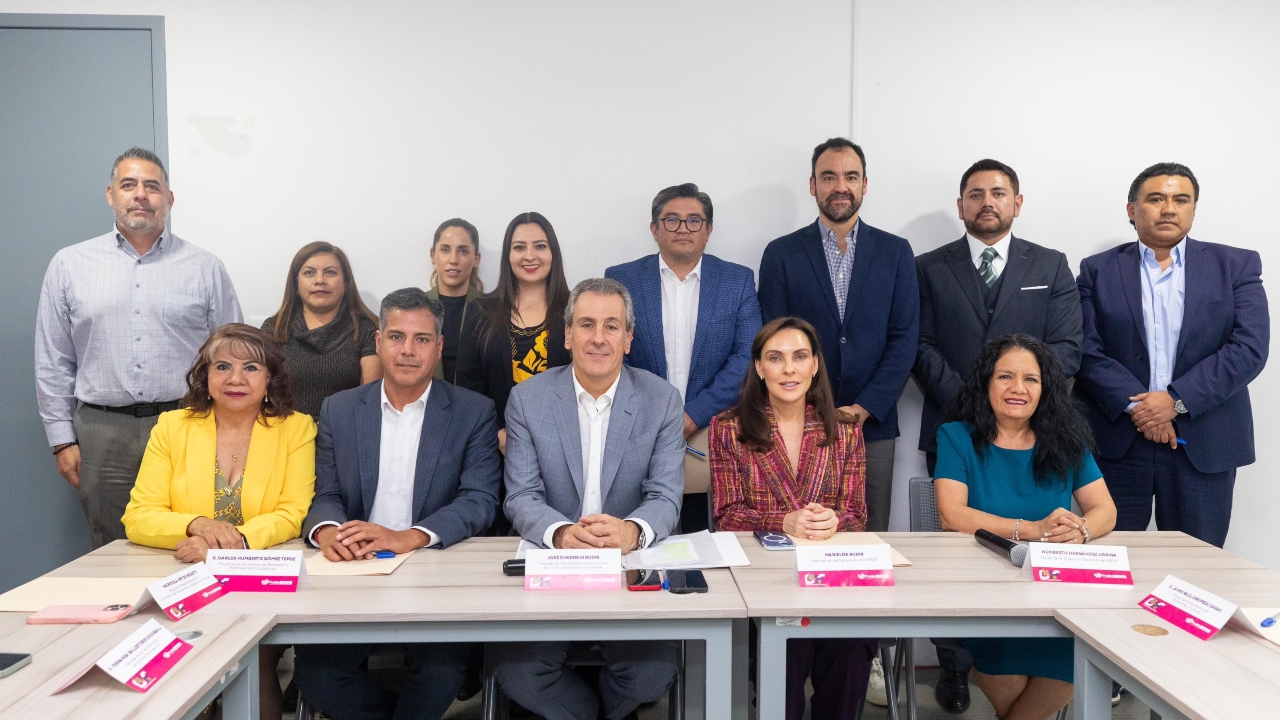 Instalan Junta Directiva del DIF Municipal