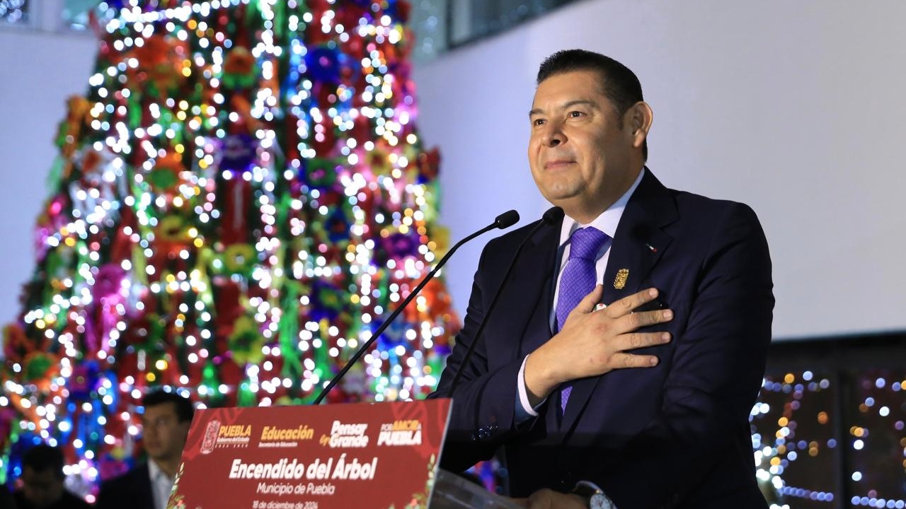 Puebla implementará modelo educativo de Sheinbaum: Armenta