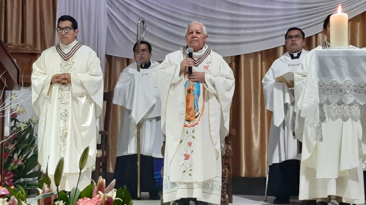 Arzobispo de Puebla celebra Misa de Gallo por la Virgen de Guadalupe