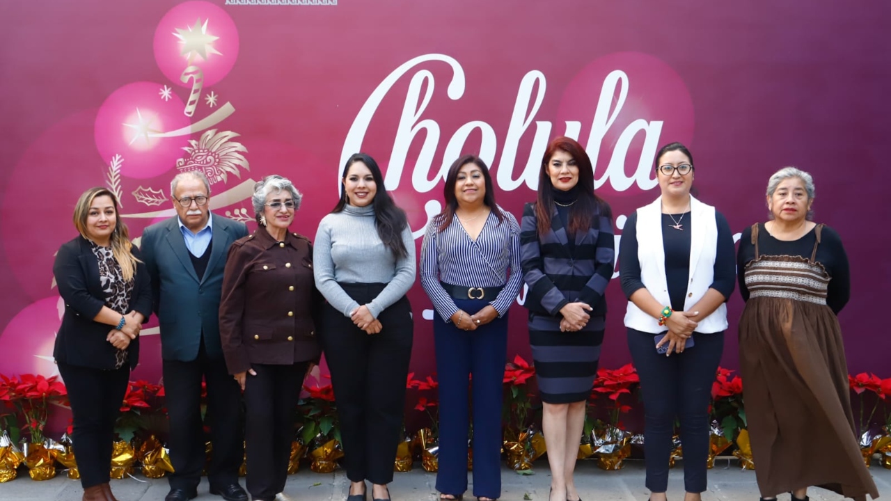 Tonantzin Fernández anuncia encendido del árbol navideño