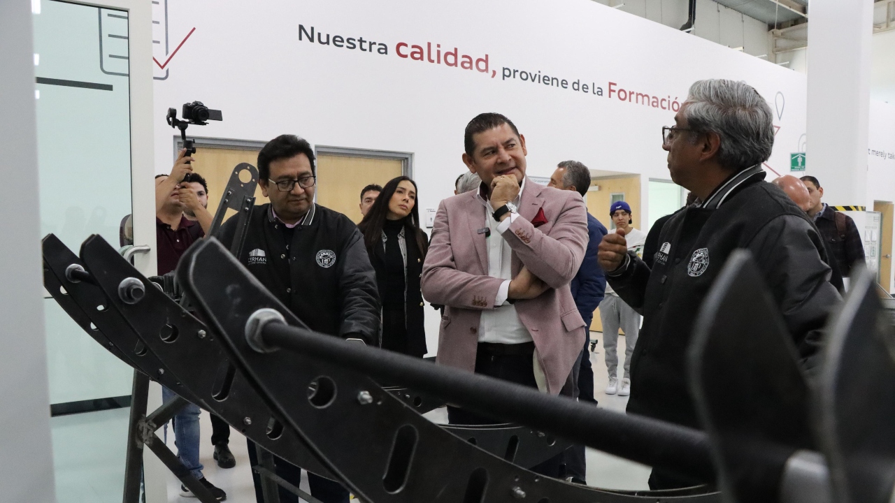 Puebla, clave en desarrollo de semiconductores: Armenta