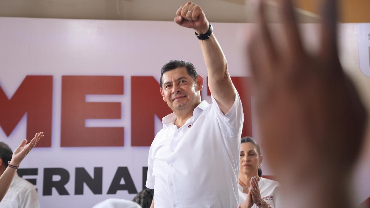 Impulsa Armenta el Festival Navideño en Puebla