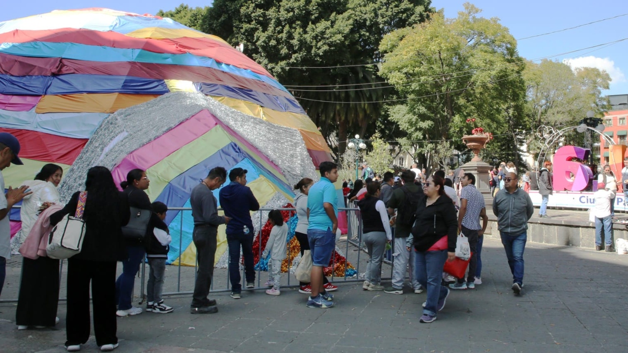 Presenta IMACP piñata sensorial \"Habla con los Reyes Magos\"