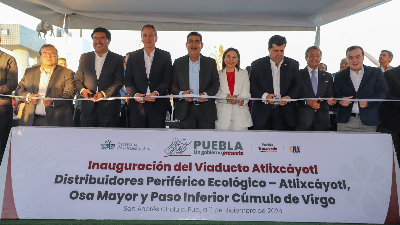 Inaugura Salomón distribuidores viales en la Atlixcáyotl
