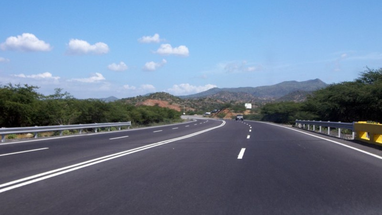 Automovilistas son asaltados en la autopista Atlixcáyotl