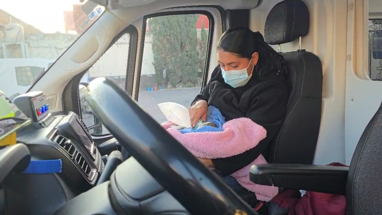 Mujer da a luz en Central de Autobuses Puebla-Cholula