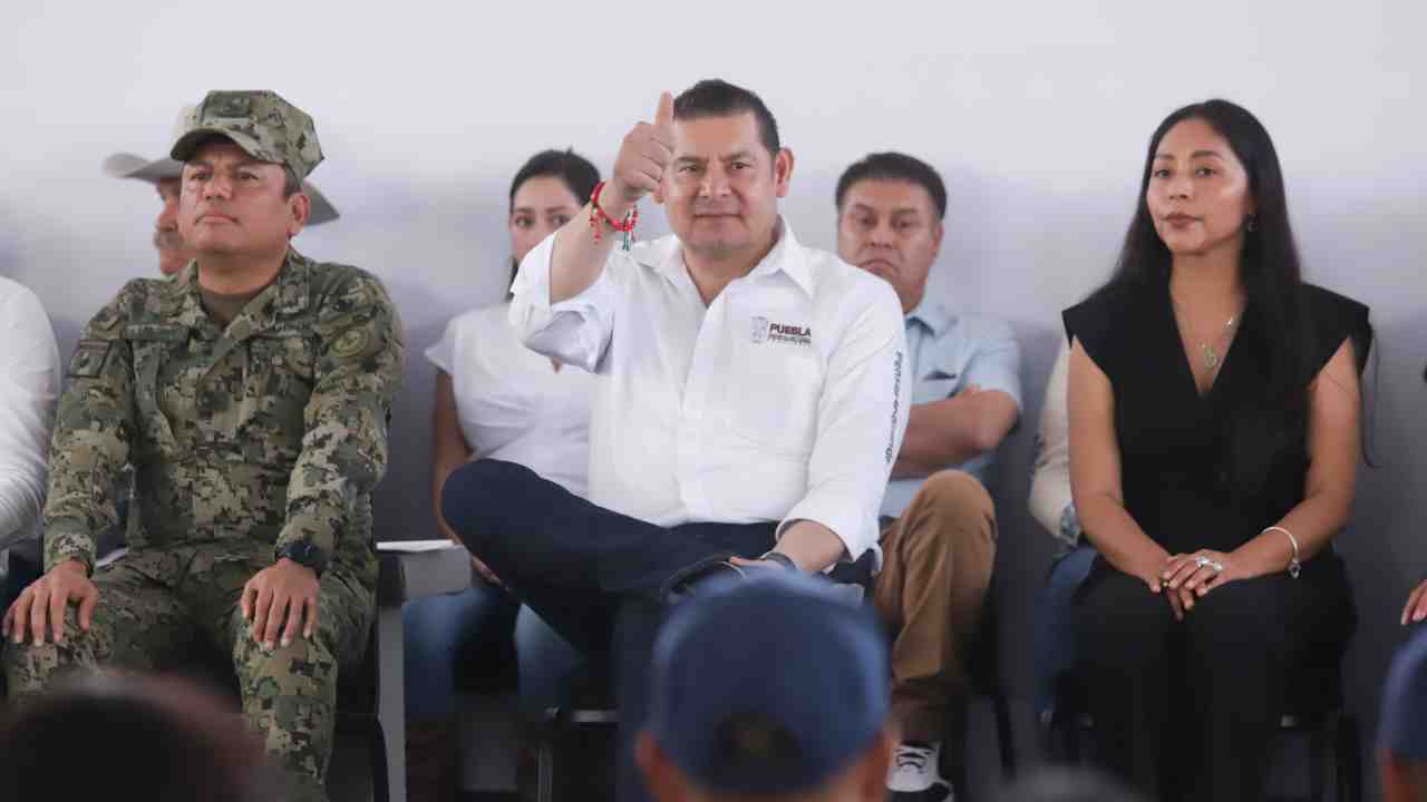 “En Puebla se acabaron los moches\", advierte Armenta