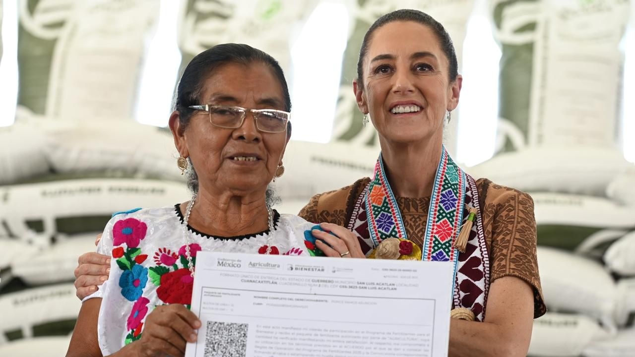 Programa de fertilizantes gratuitos, un derecho de los campesinos: Sheinbaum