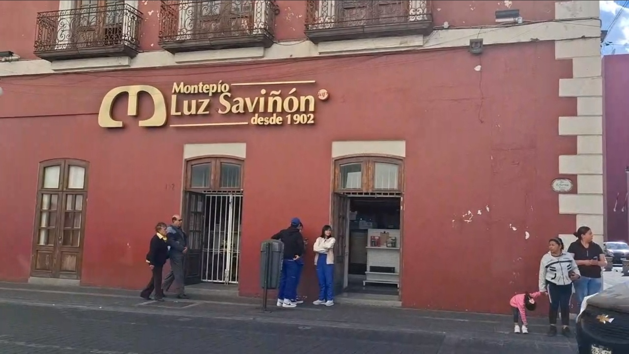 Comienzan filas en casas de empeño por cuesta de enero