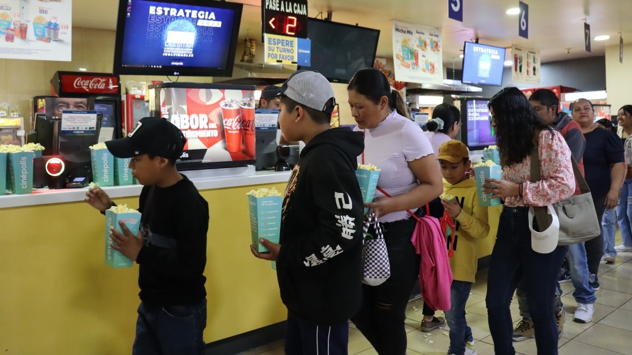 San Pedro Cholula ofrece cine gratis a niños y adultos mayores