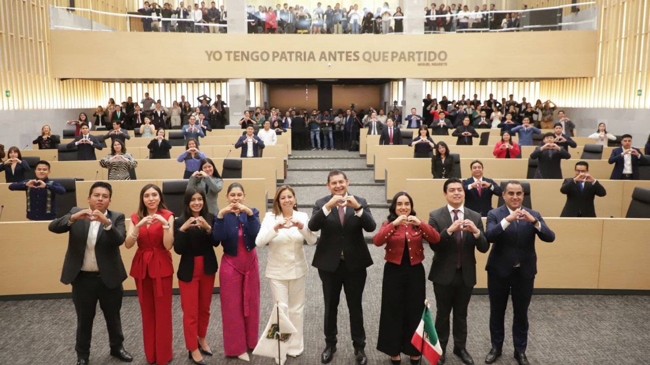 Armenta promueve Parlamento Juvenil “El Futuro es Hoy”