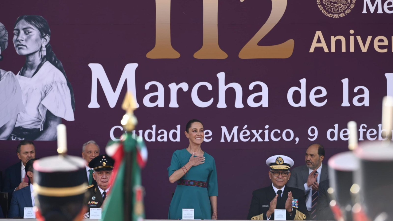 Sheinbaum, primera mujer que encabeza Marcha de la Lealtad