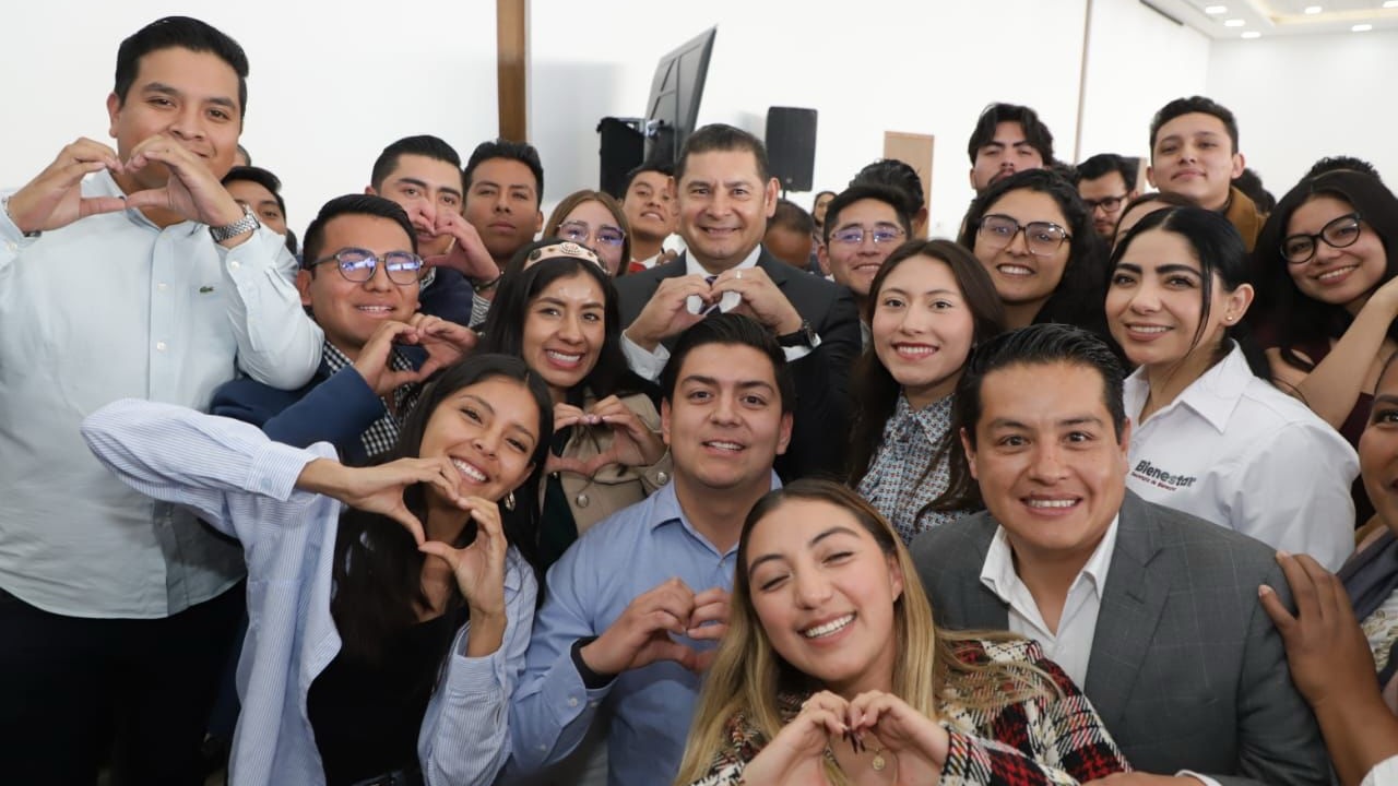 Armenta destaca Programa de Obra Comunitaria con delegados