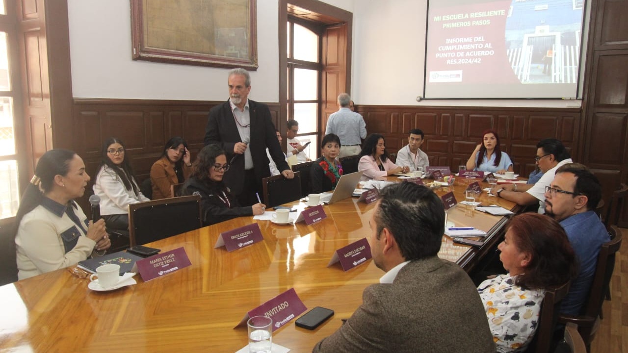 24 escuelas privadas en Puebla con fallas en Protección Civil