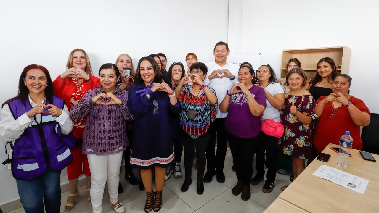 Puebla impulsa atención a mujeres, menores y adolescentes