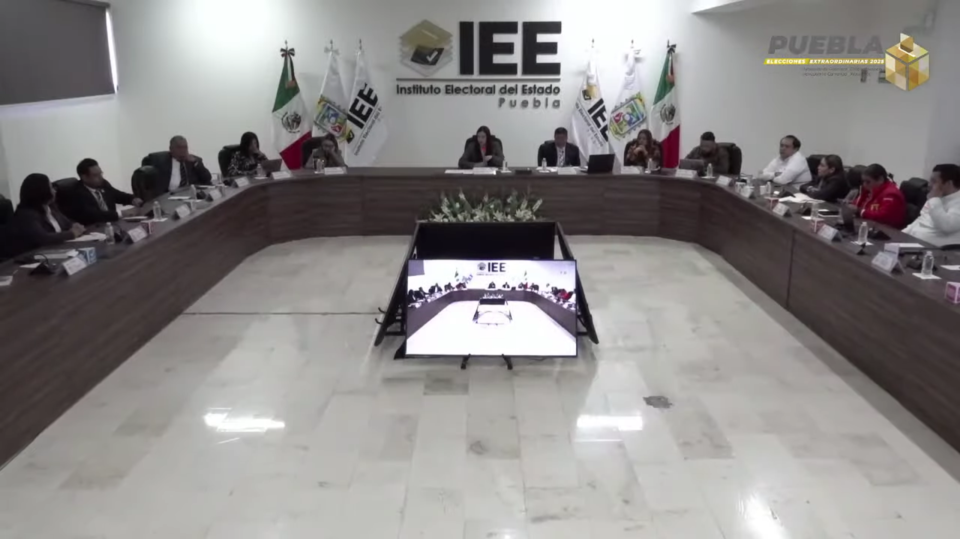 Instalan INE e IEE sesiones permanentes por elecciones extraordinarias
