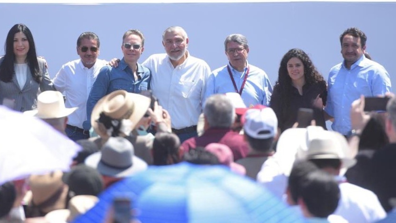 Diputados y senadores se disculpan con Sheinbaum