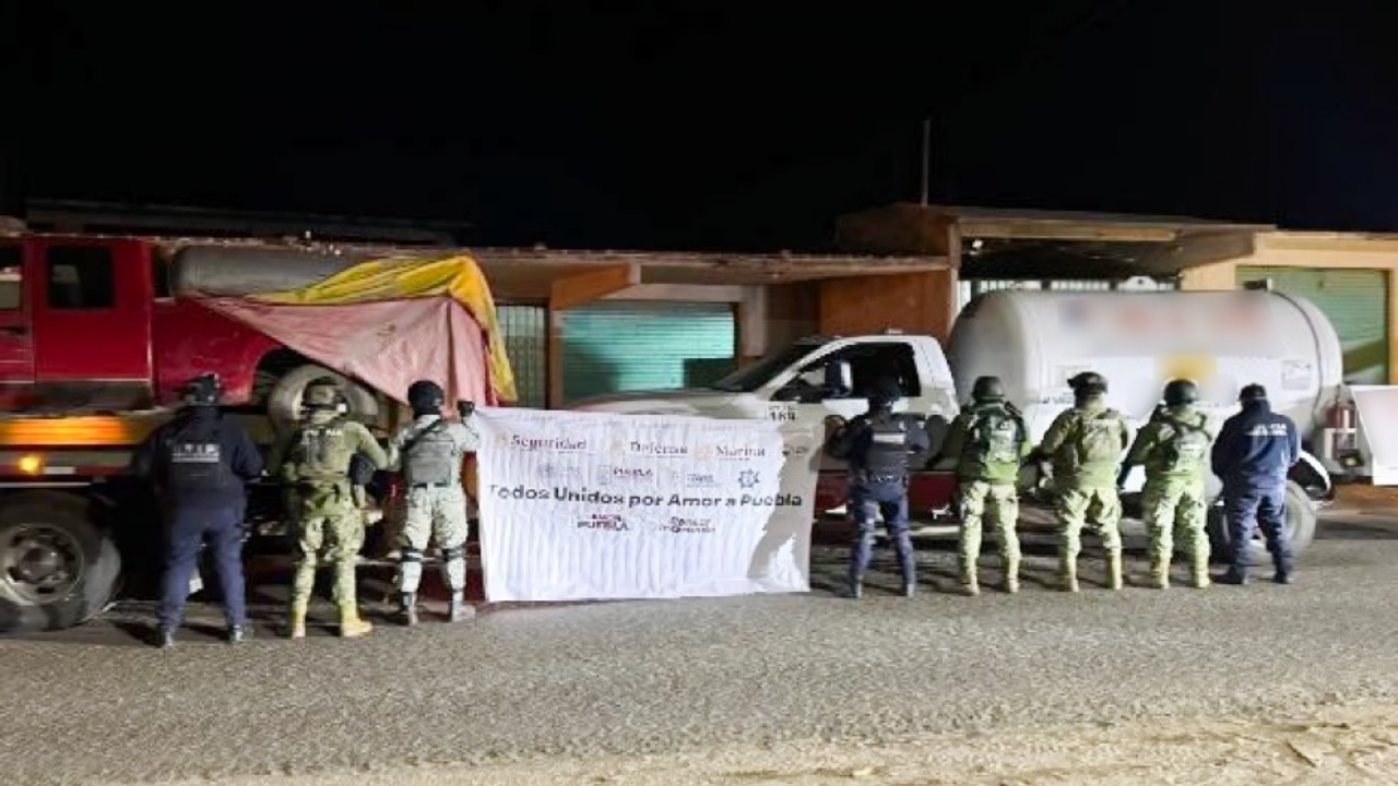 Aseguran 14 pipas en Tlahuapan por trasiego de gas LP