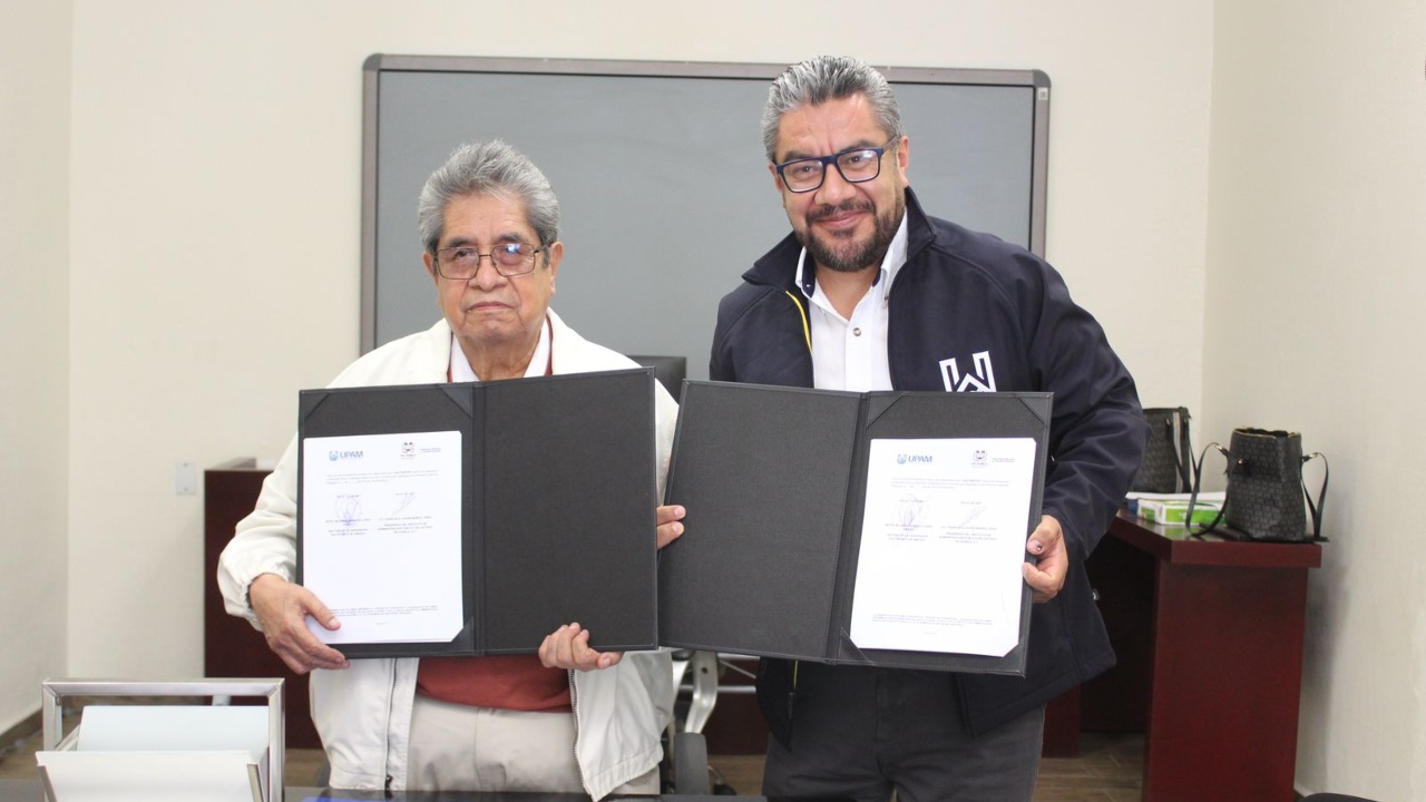 Con firma de convenio, la UPAM y el IAP fortalecen la gestión pública
