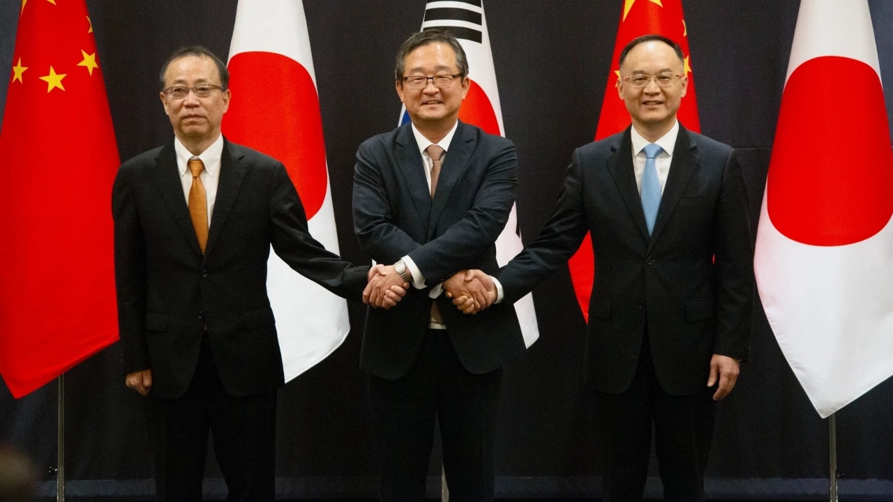 Japón, China y Corea del Sur conforman alianza contra Trump