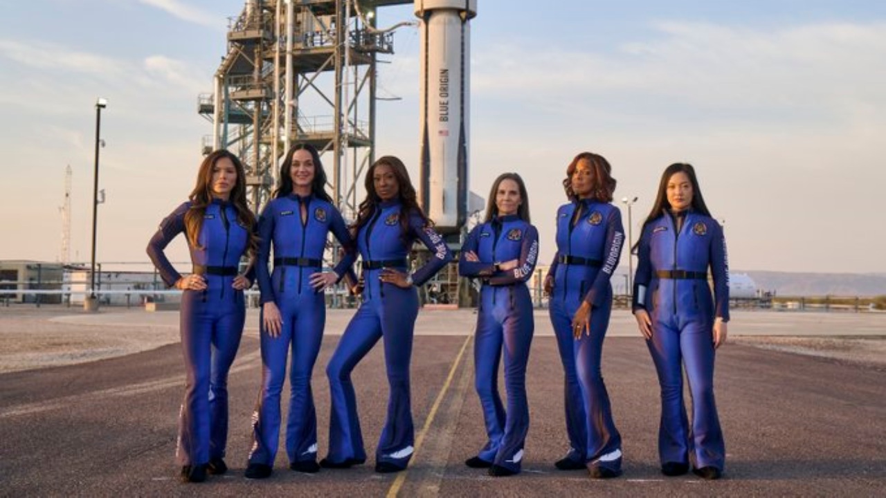 Katy Perry y otras celebridades femeninas vuelan al espacio con Blue Origin