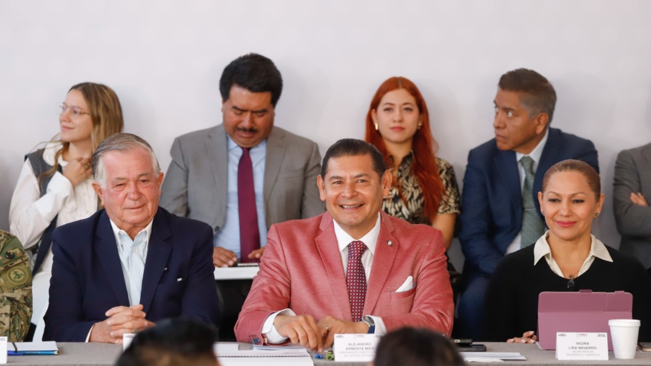 Destaca Armenta orden y justicia en el estado de Puebla durante su gobierno