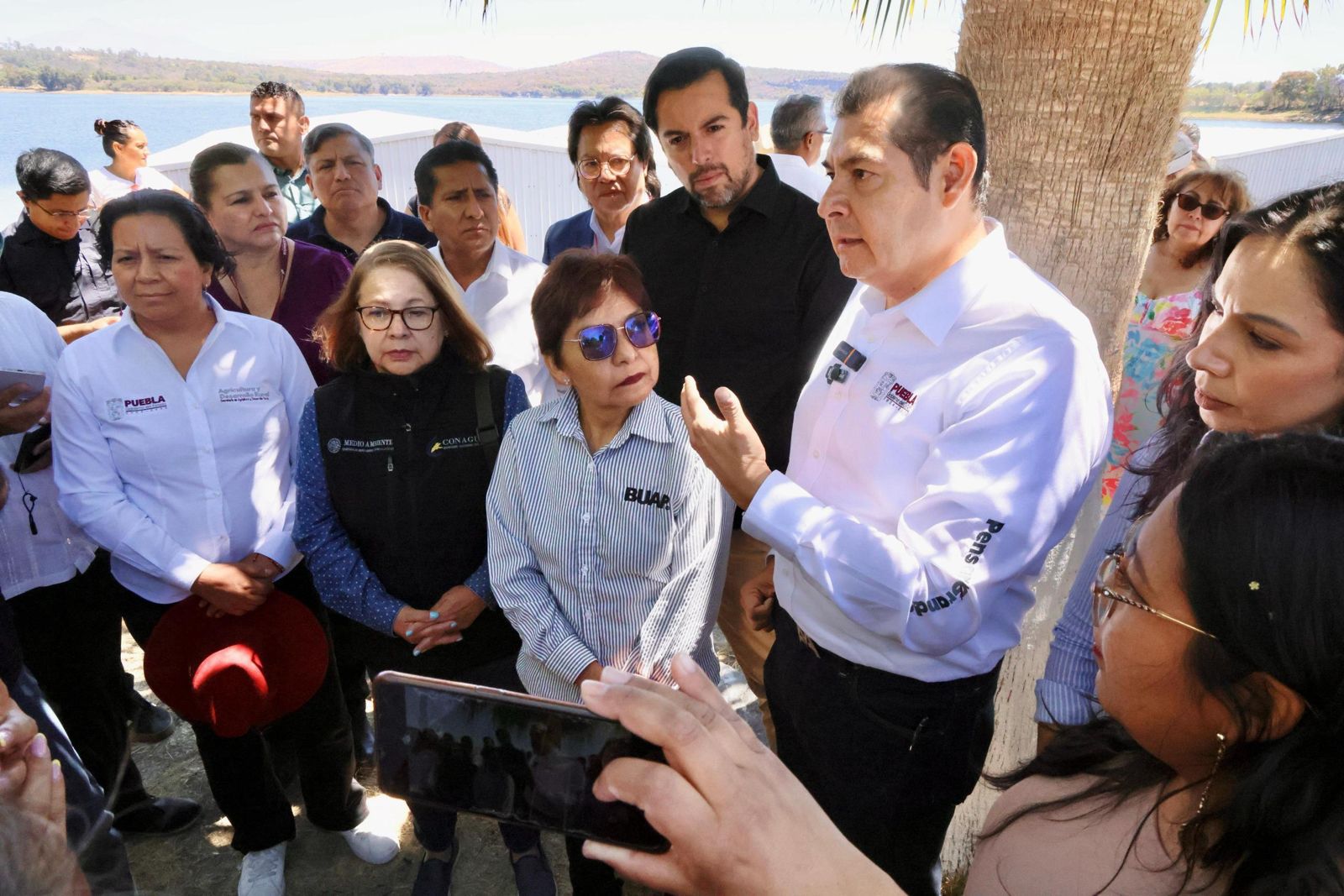 Presentan Fertipue, un proyecto innovador que transformará el lirio del Lago de Valsequillo
