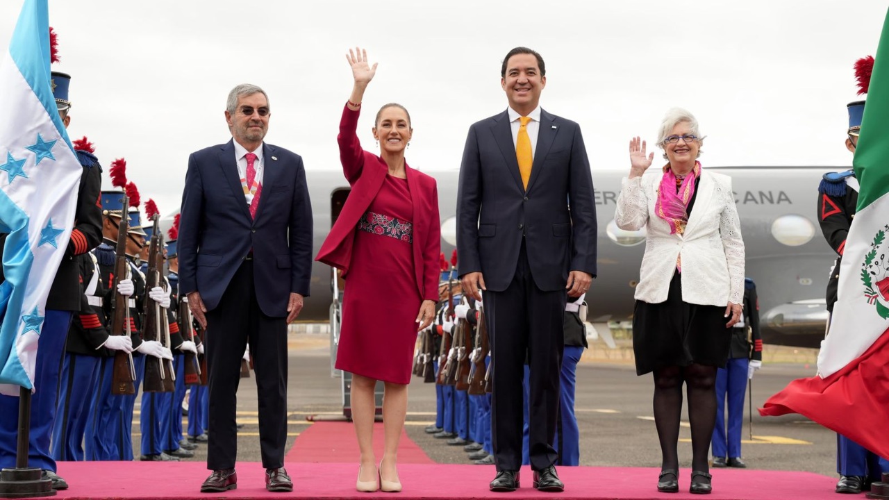 Claudia Sheinbaum llega a Honduras para la Cumbre de la Celac