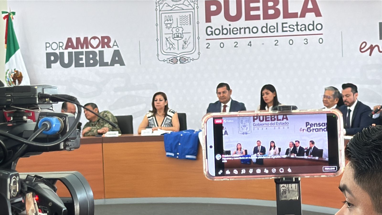 Ajustes en gabinete refuerzan trabajo del gobierno en favor de Puebla: Alejandro Armenta