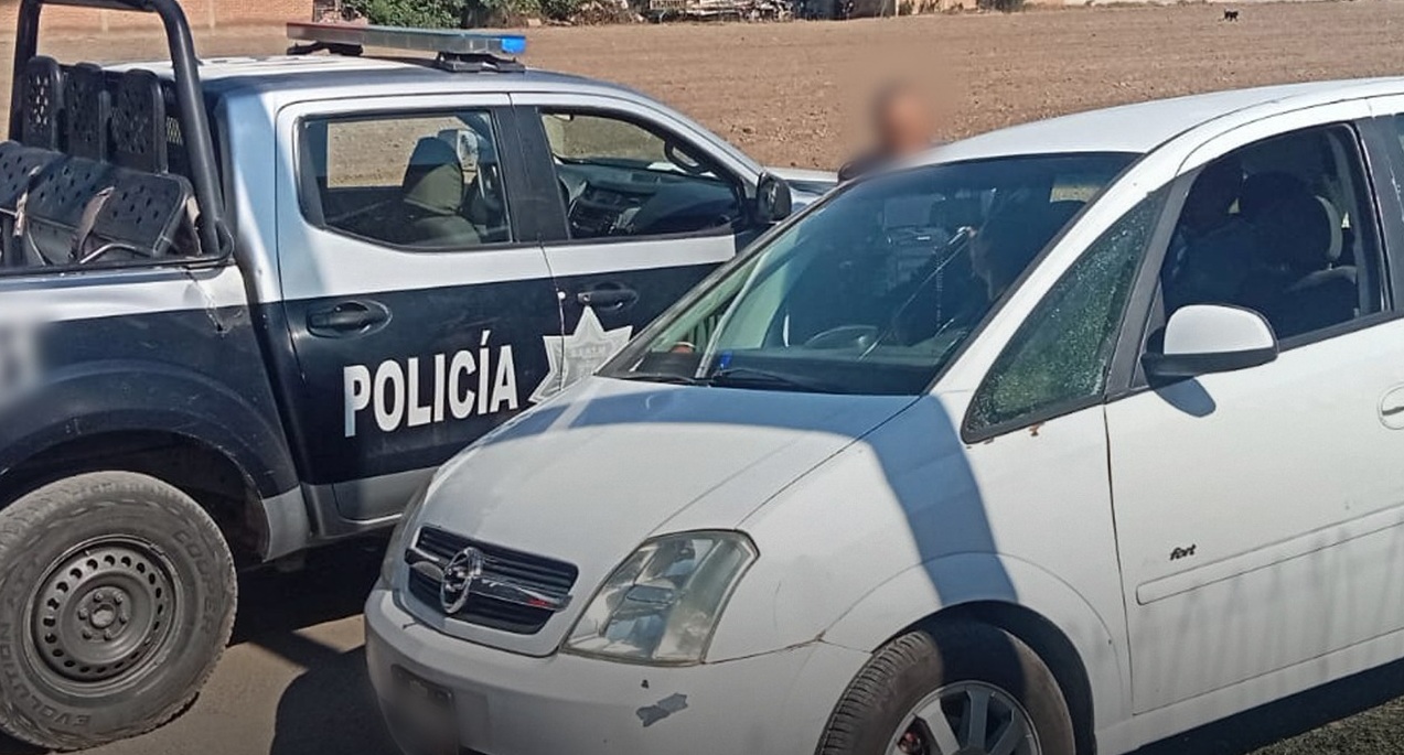 Policía de Texmelucan evita fraude en Moyotzingo por venta de vehículos