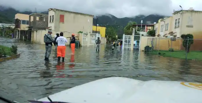 Tormenta tropical Dalila provoca severas afectaciones en Acapulco y otros municipios de Guerrero
