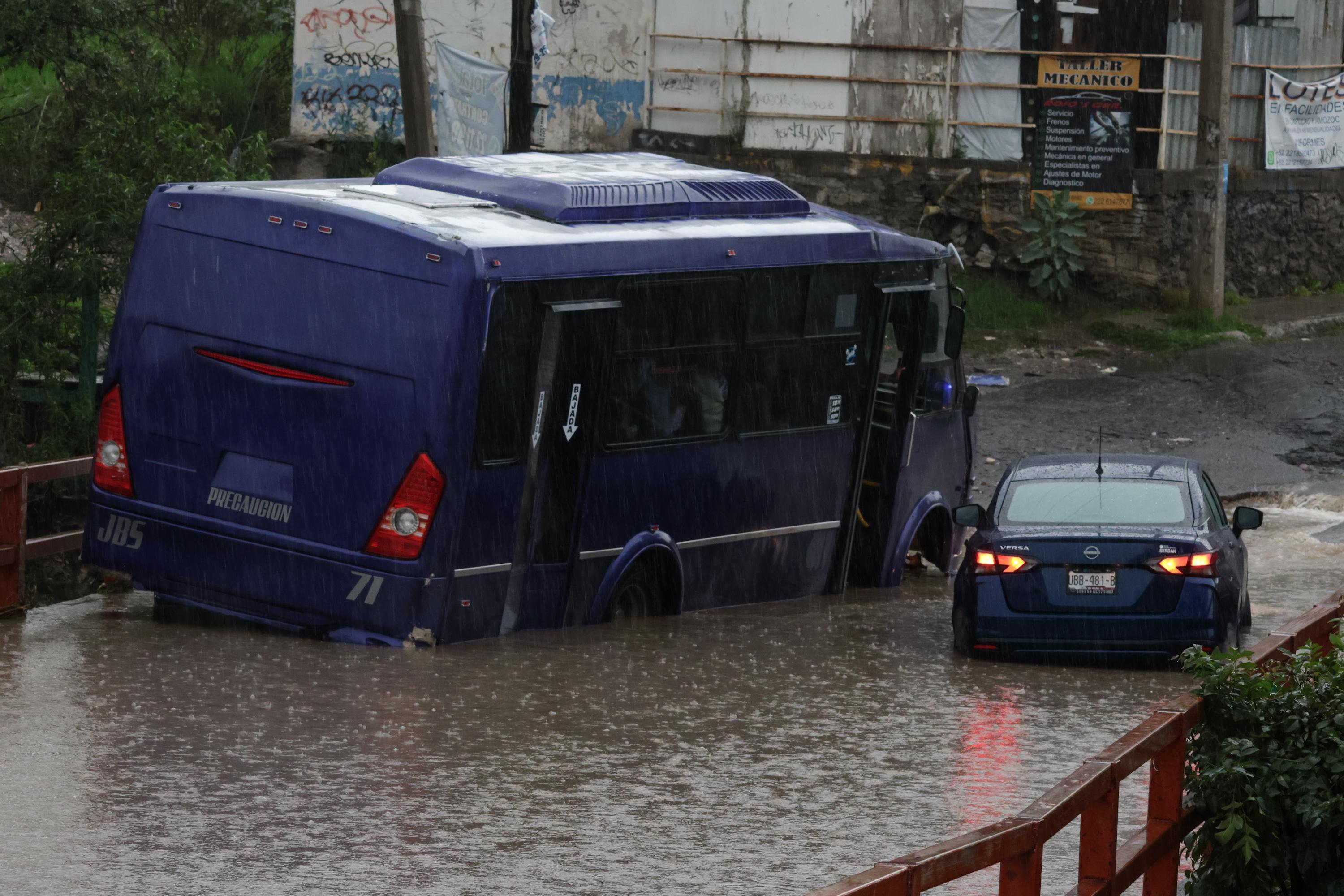 Lluvias intensas causan afectaciones en varios puntos de Puebla capital