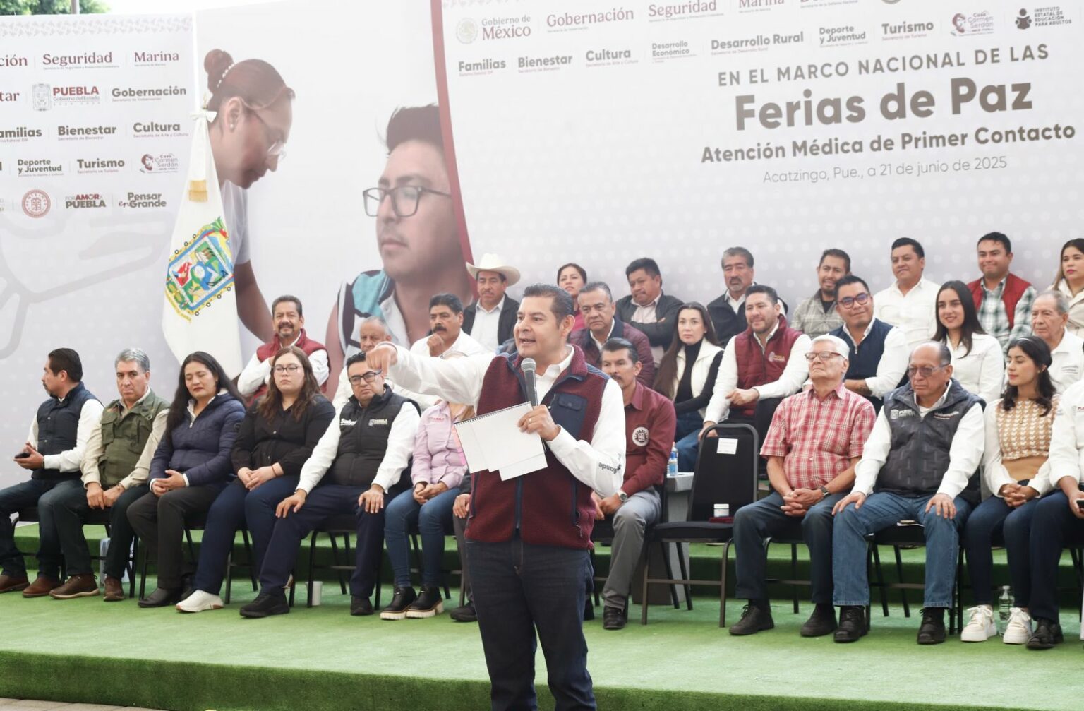Llevan la Feria por la Paz a Acatzingo con servicios de salud y atención comunitaria