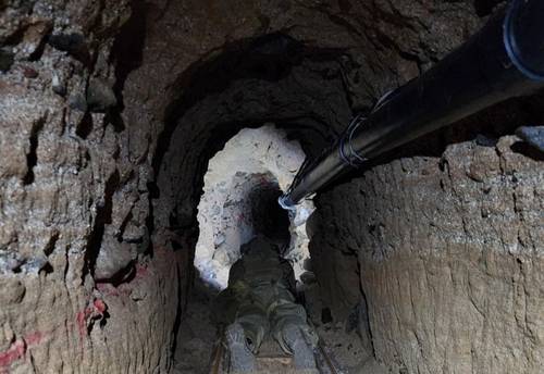 Túnel clandestino conecta Tijuana con Estados Unidos